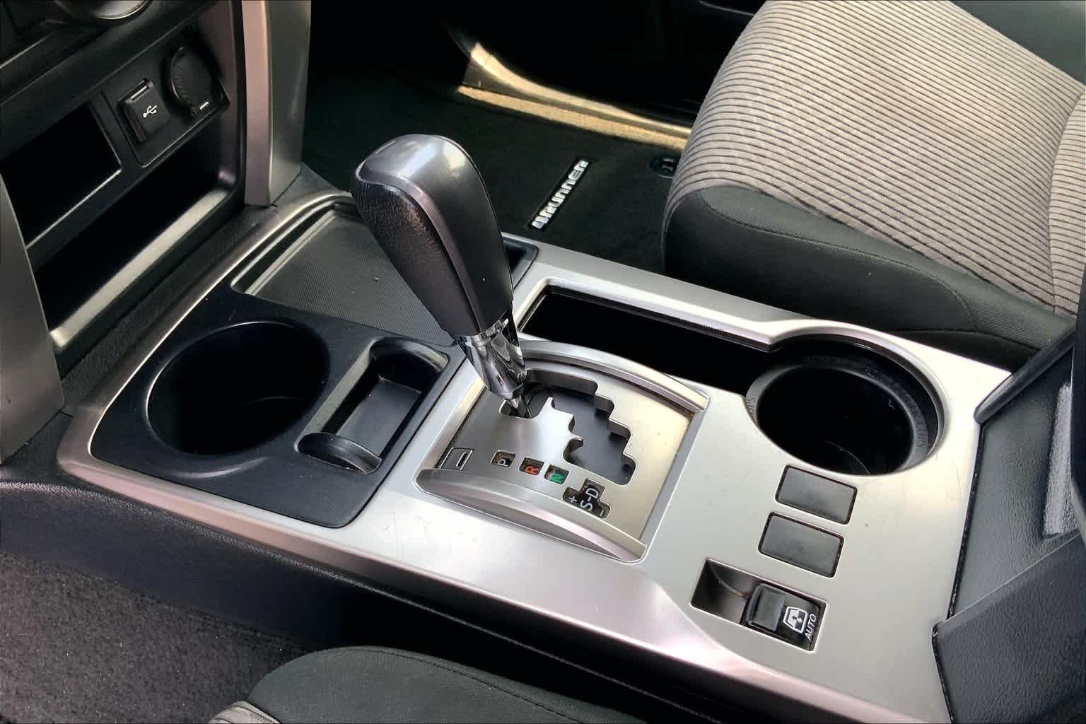 Used 2021 Midnight Black Metallic Toyota SR5 image 15