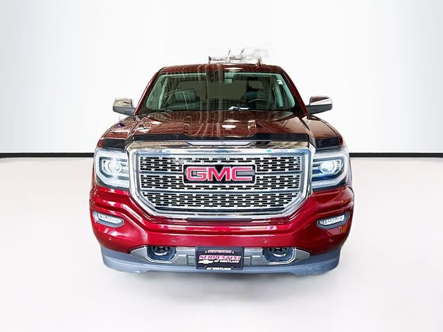 Used 2017 CRIMSON RED TINTCOAT GMC Denali image 4