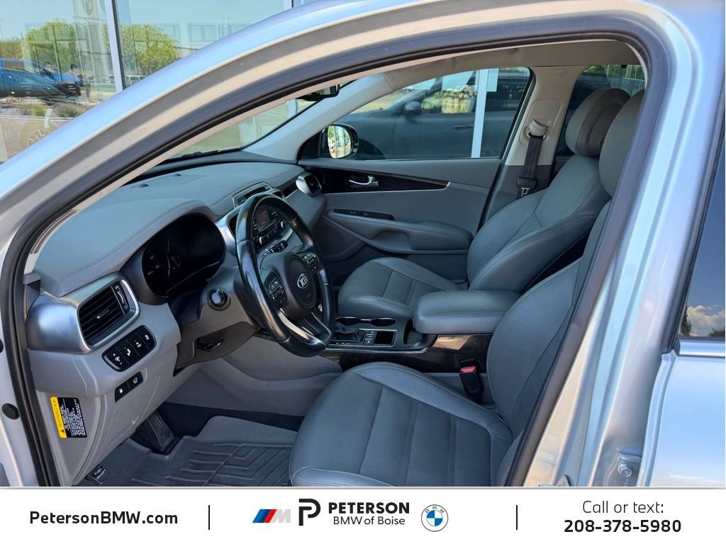 Used 2016 Silver Kia EX image 14