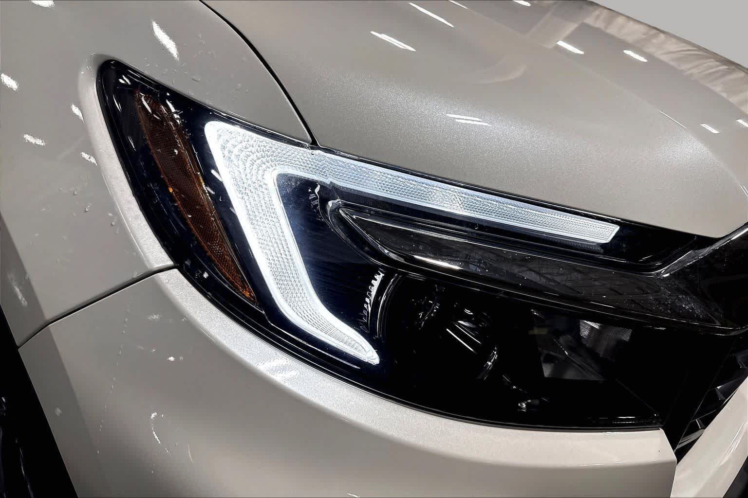 Used 2022 Platinum White Pearl Honda RTL-E image 28