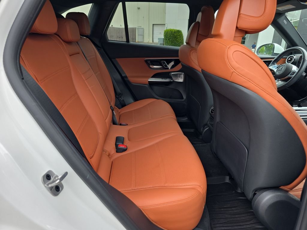 Certified Used 2024 White Mercedes-Benz GLC 300 image 15