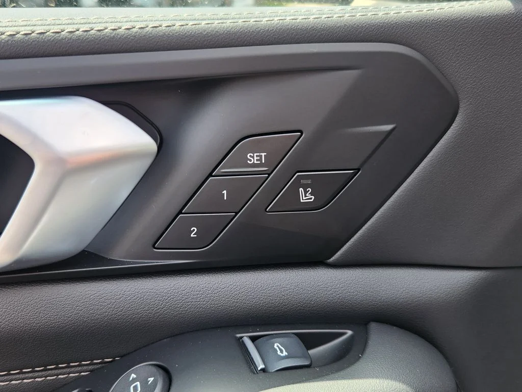 New 2026 Brooklyn Grey Metallic BMW xDrive40i image 17