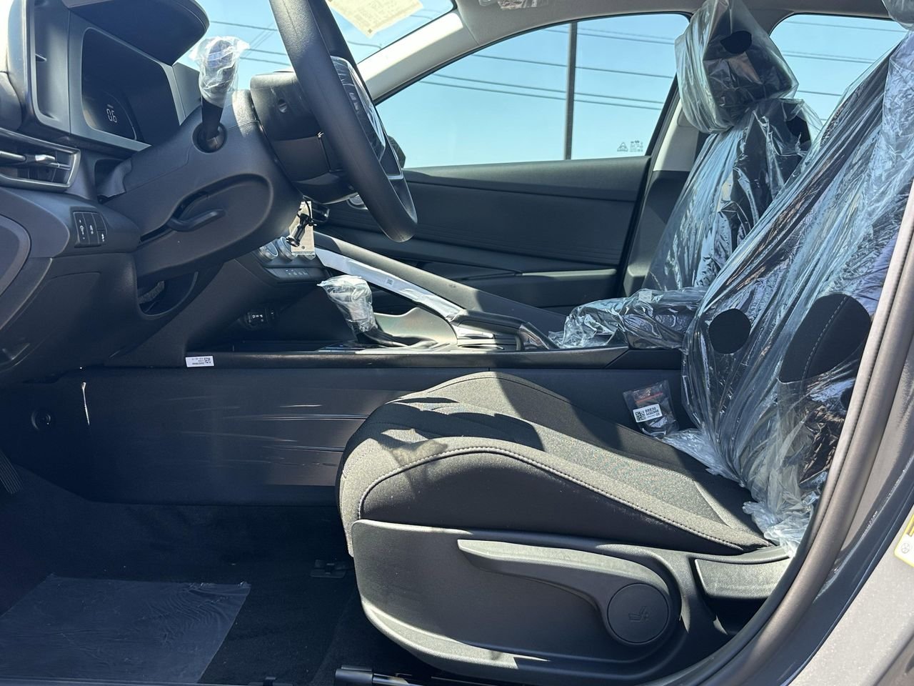 New 2026 Ecotronic Gray Hyundai SE image 9