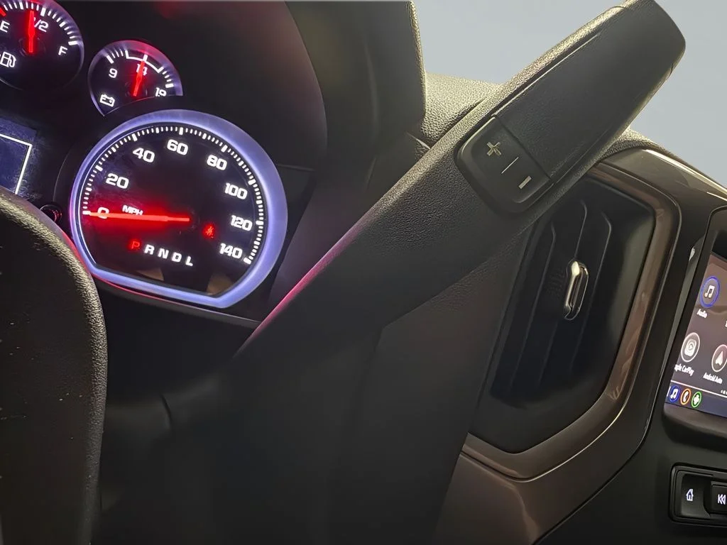 Used 2023 Black Chevrolet Custom image 17