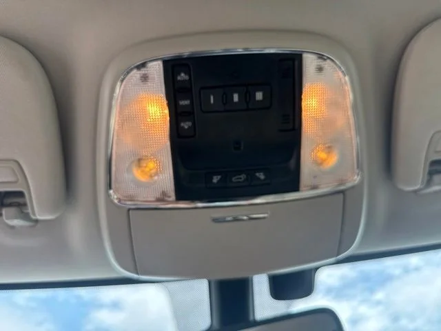 Used 2018 Black Dodge Citadel image 22