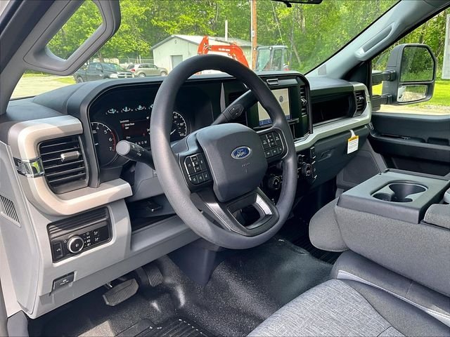 New 2026 Oxford White Ford XL image 7