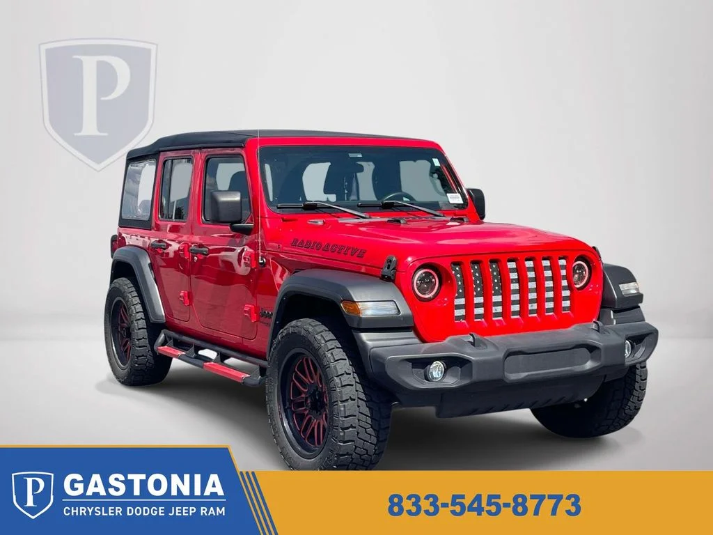 Used 2022 Red Jeep Unlimited Sport image 1