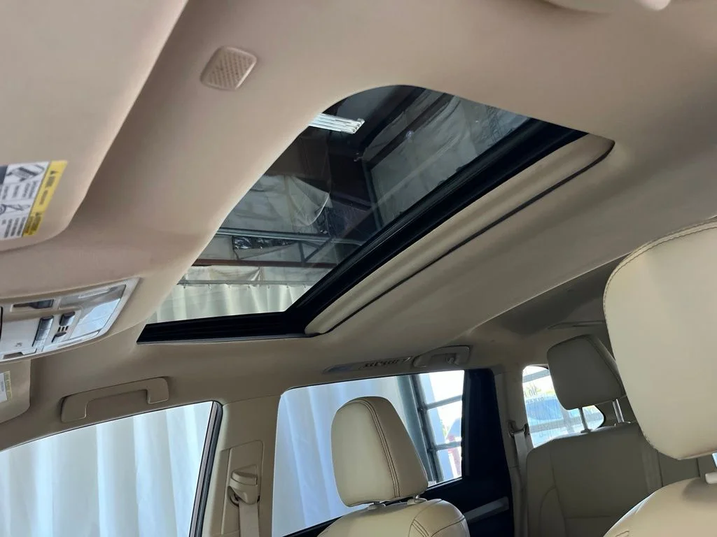 Used 2019 Red Toyota XLE image 3