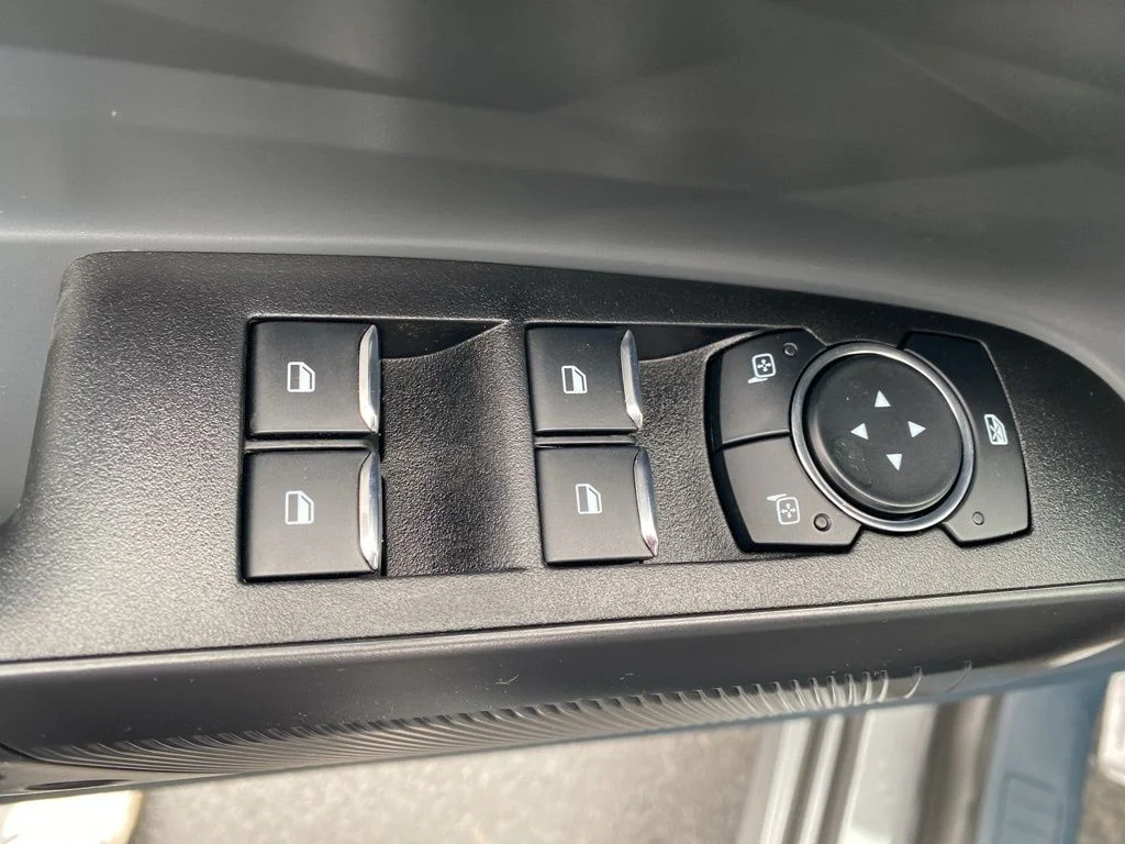 New 2026 Carbonized Gray Metallic Ford Lobo™ image 11