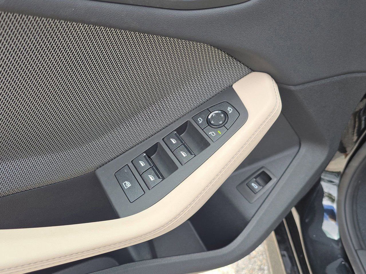 2026 BMW 2 Series 228 - Photo 21