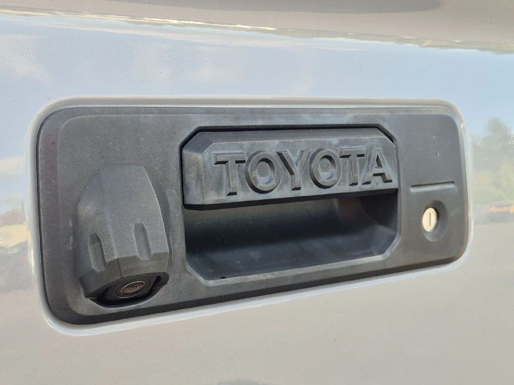 Used 2020 Cement Toyota SR5 image 25