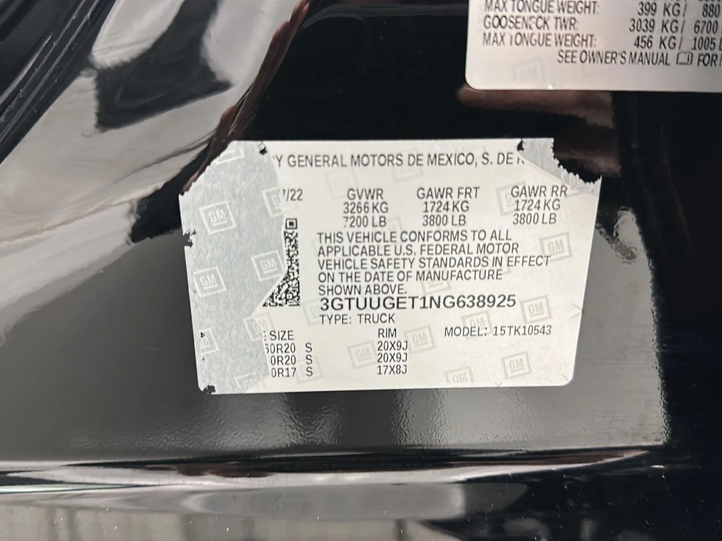 Used 2022 Onyx Black GMC Denali image 35