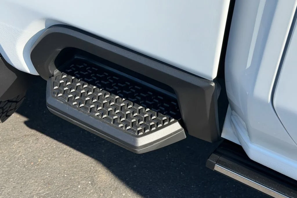 New 2026 Summit White GMC Denali image 7