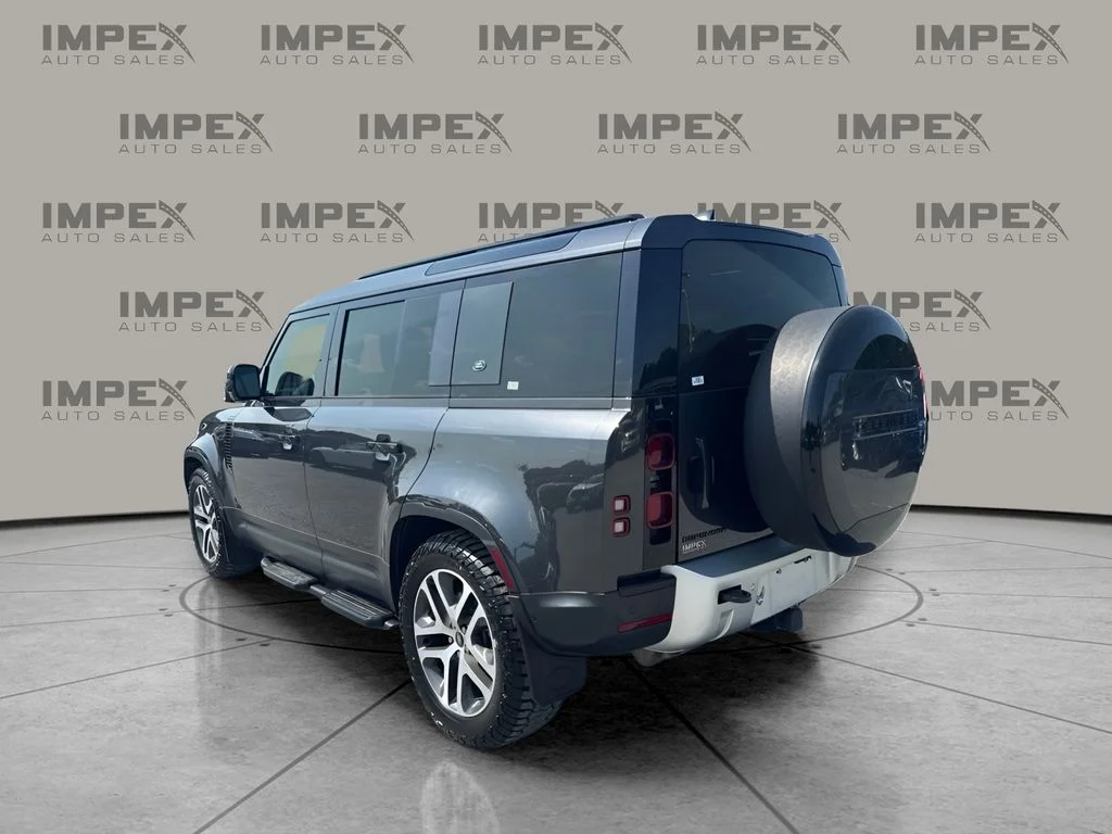 Used 2024 Gray Land Rover S image 2