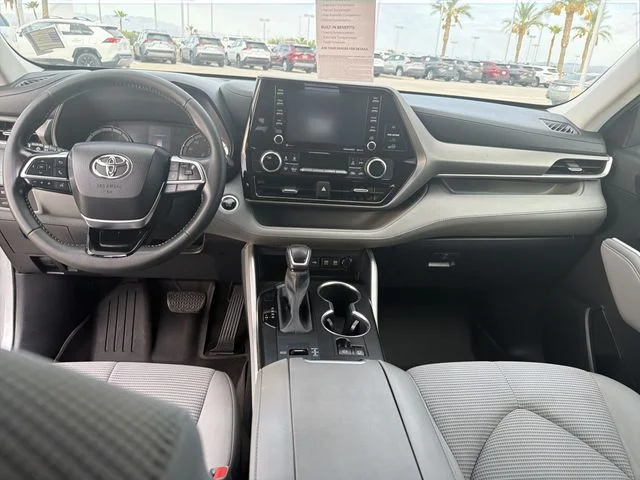 Used 2021 Silver Toyota LE image 14
