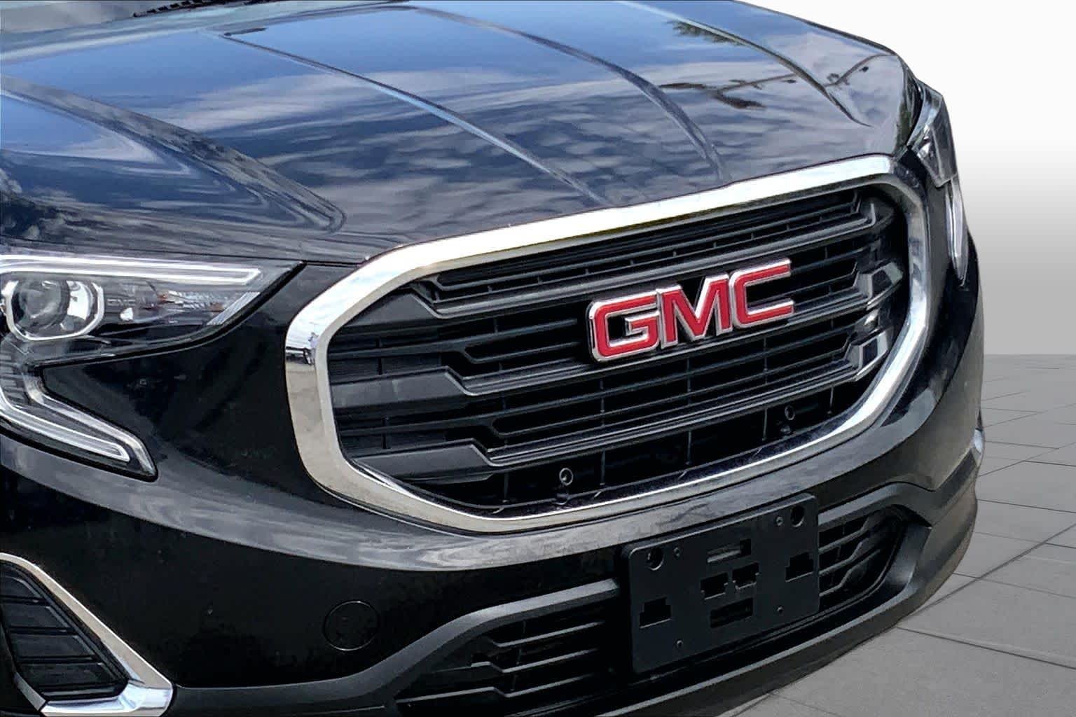 Certified Used 2021 Ebony Twilight Metallic GMC SLE image 26