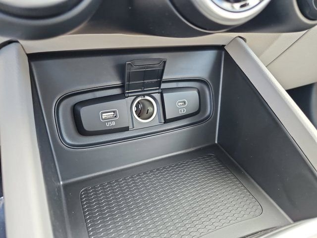 New 2025 Black Hyundai SEL image 26