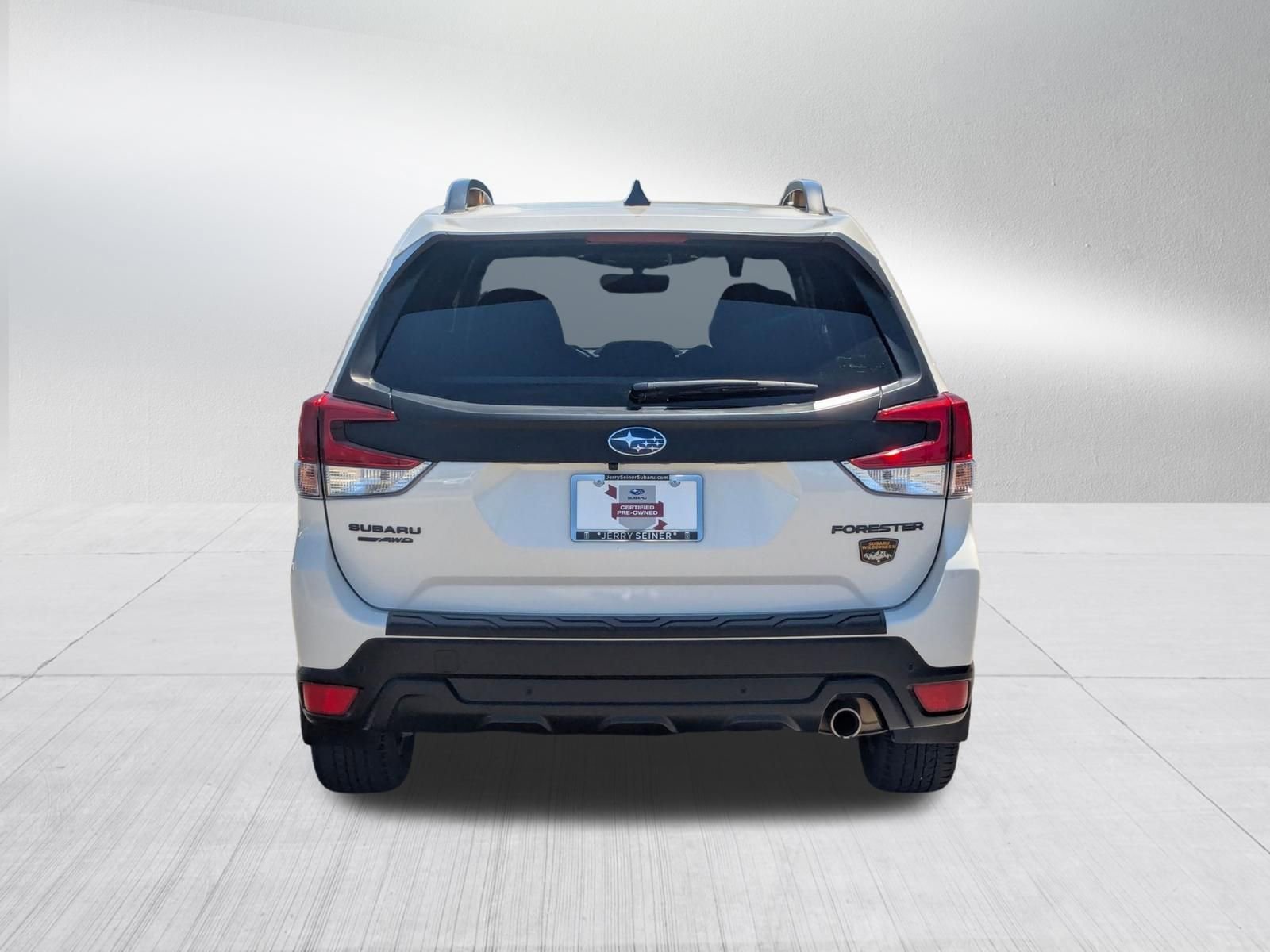 Certified Used 2024 Crystal White Pearl Subaru Wilderness image 4