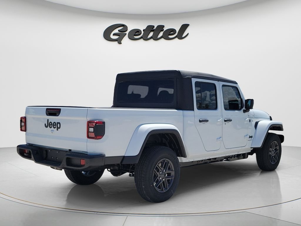 New 2026 Bright White Clear-Coat Exterior Paint Jeep Sport S image 4