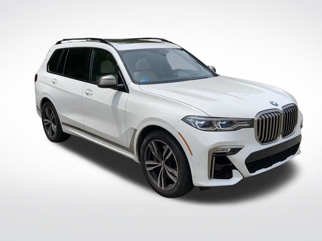 Used 2020 White BMW M50i image 3