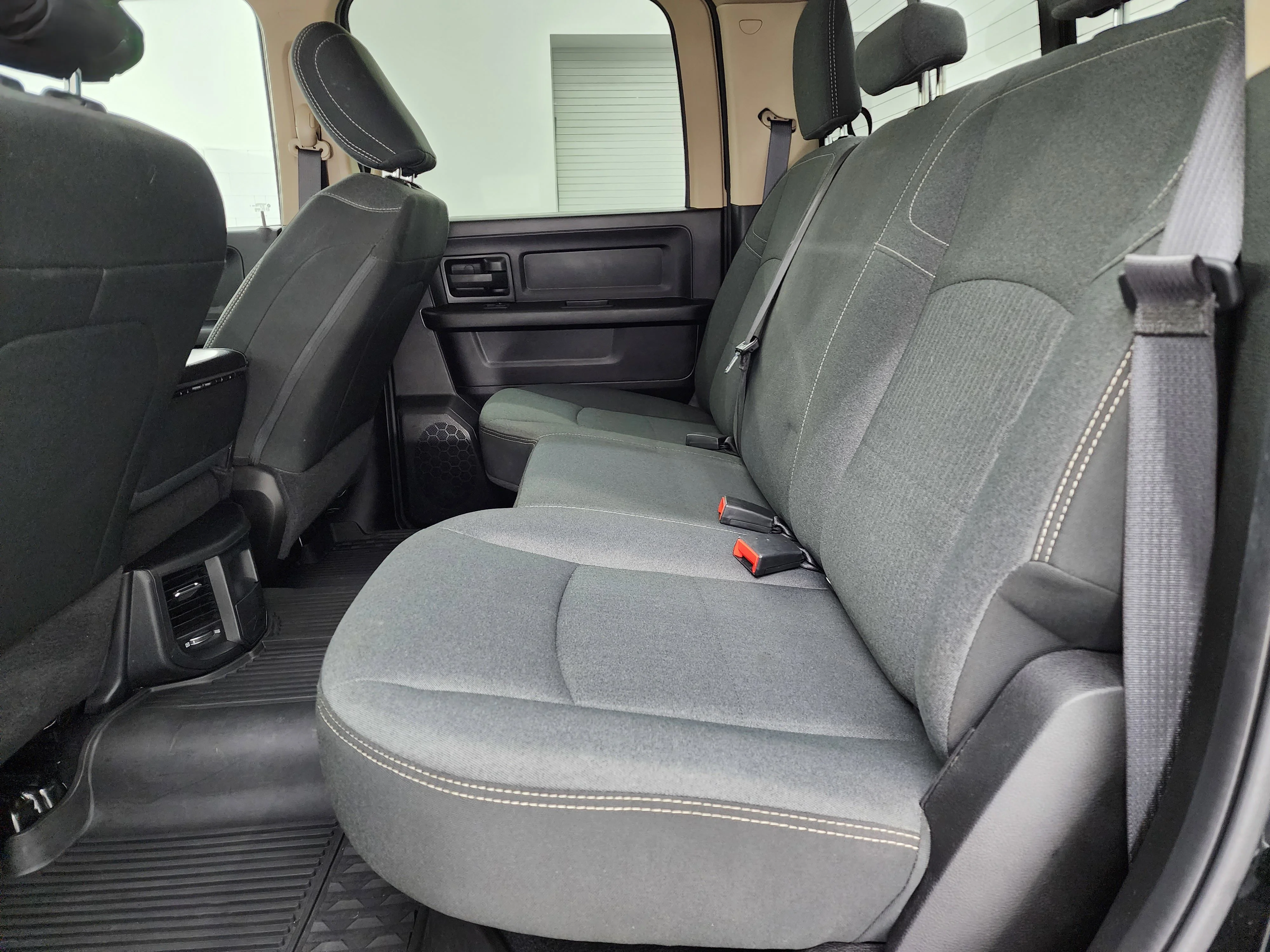 Used 2020 Diamond Black Crystal Pearlcoat Ram Tradesman image 9