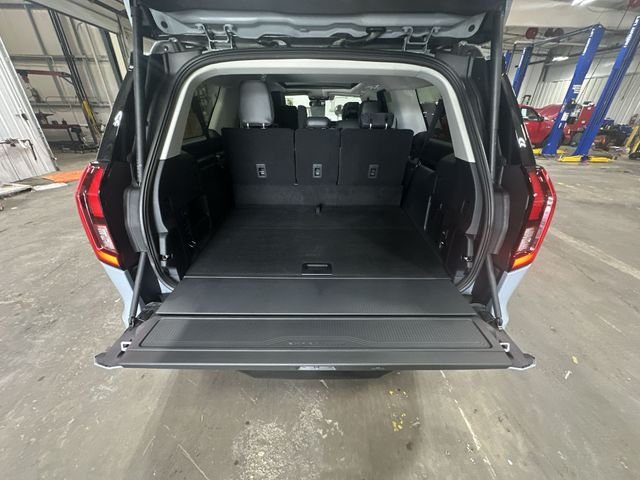New 2027 Glacier Gray Metallic Tri-Coat Ford MAX Platinum image 25