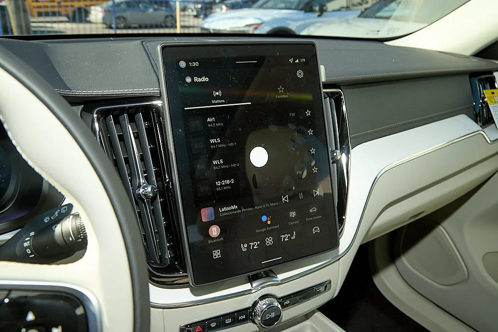 New 2026 Vapour Grey Volvo Ultra image 15