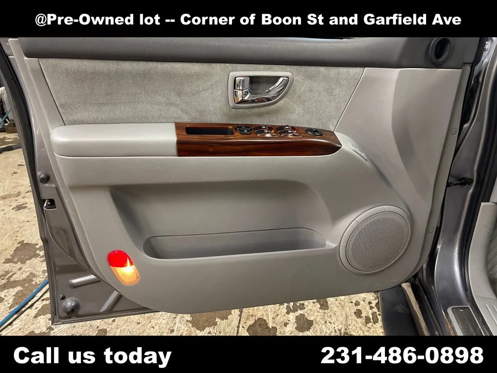 Used 2006  Kia LX image 14