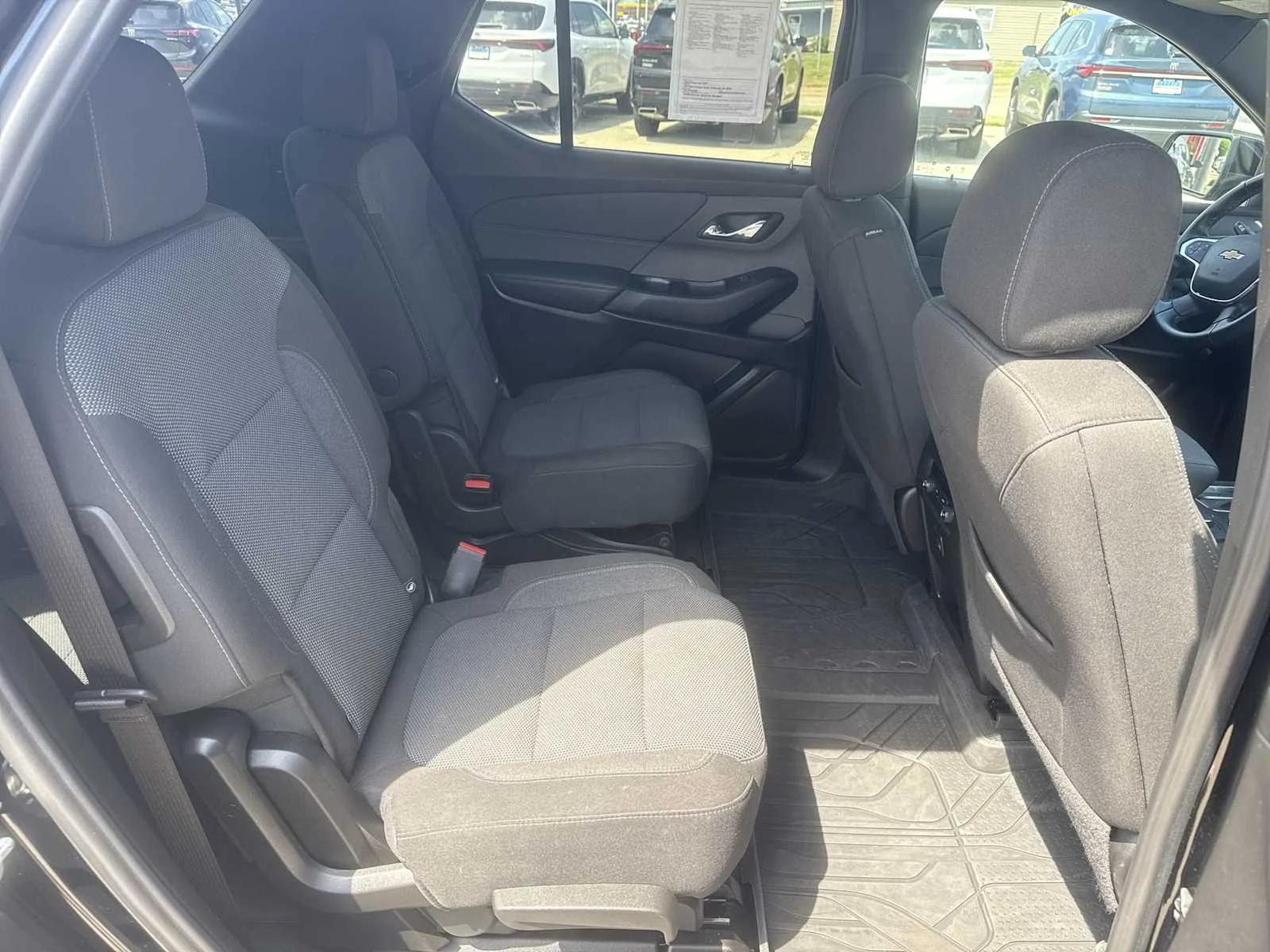 2023 Chevrolet Traverse 1LT - Photo 26