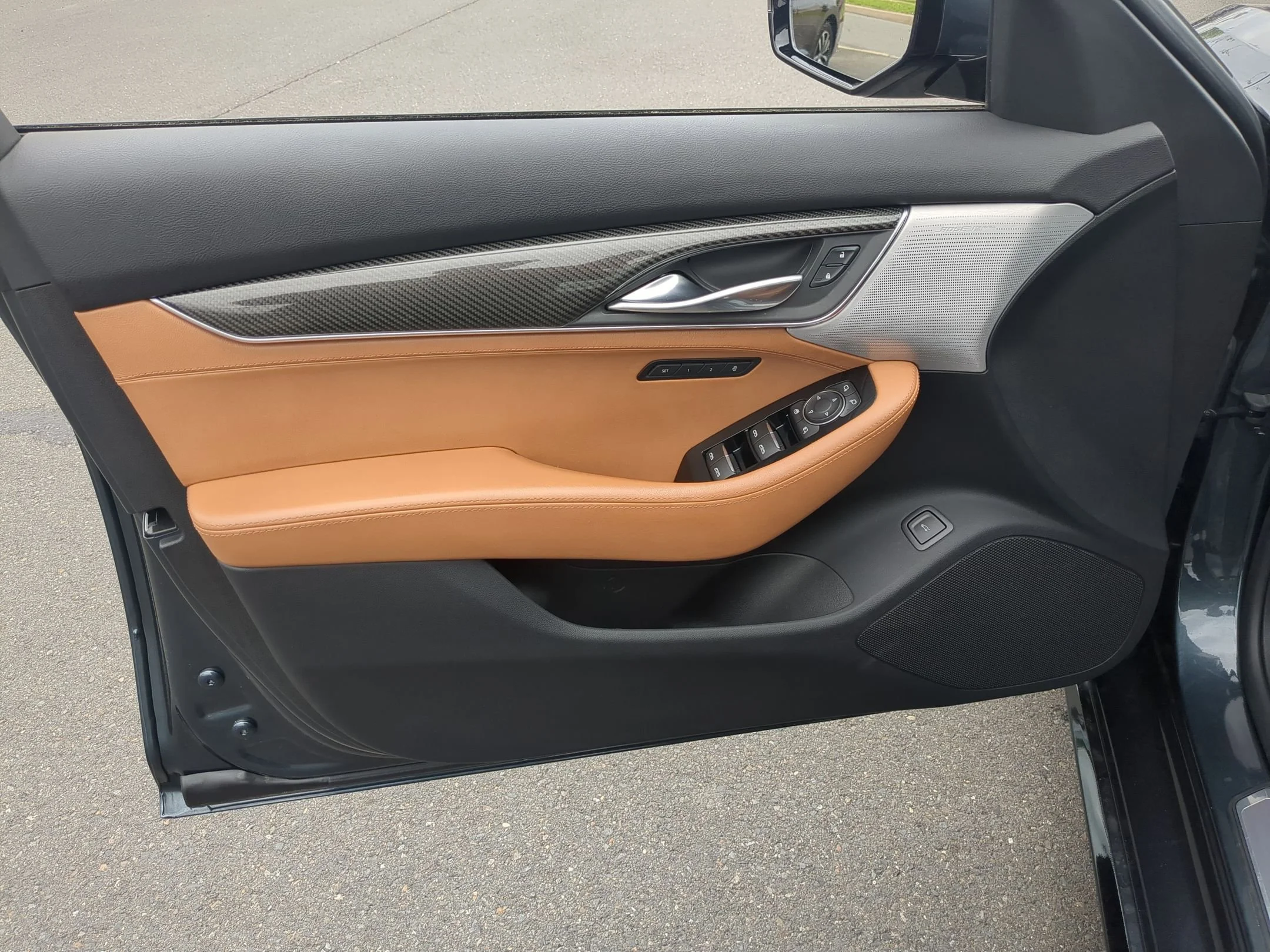 Used 2021 Shadow Metallic Cadillac V-Series image 21