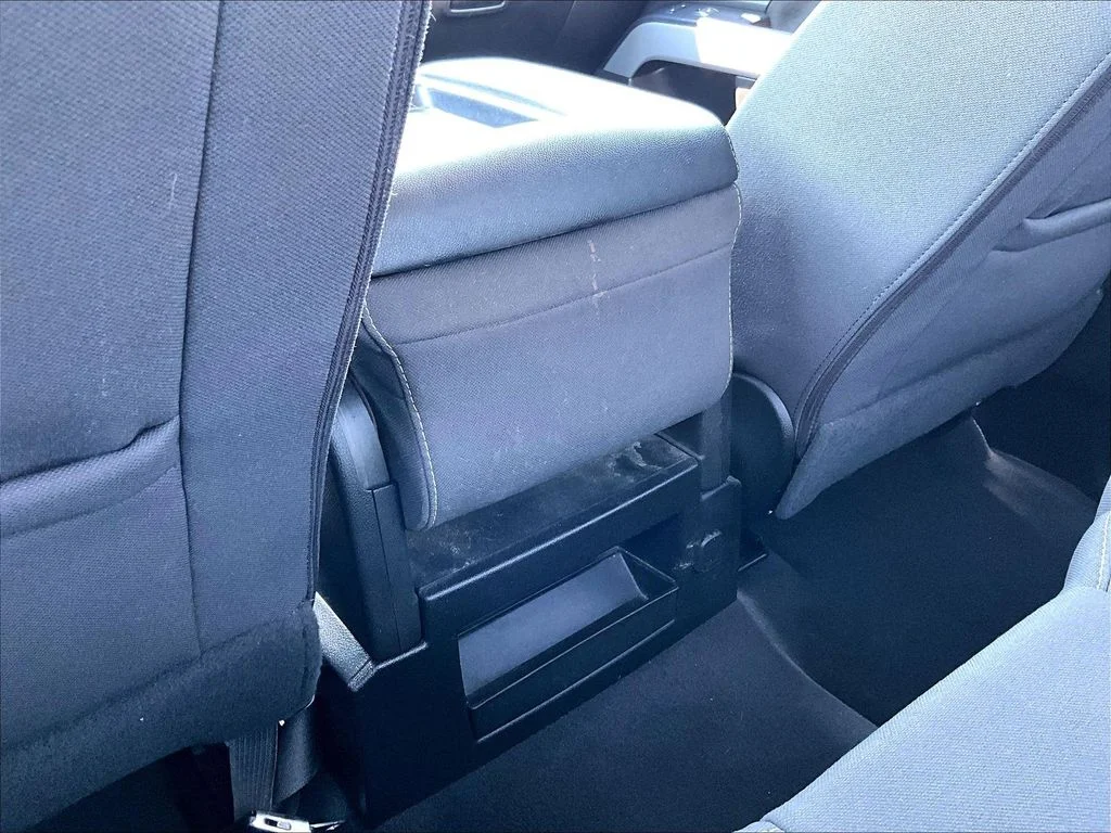 Used 2019 Silver Chevrolet LT image 33