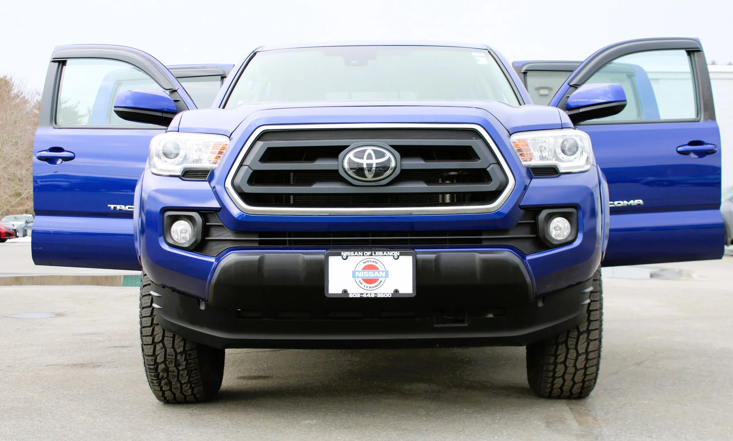 Used 2023 Blue Toyota  image 4