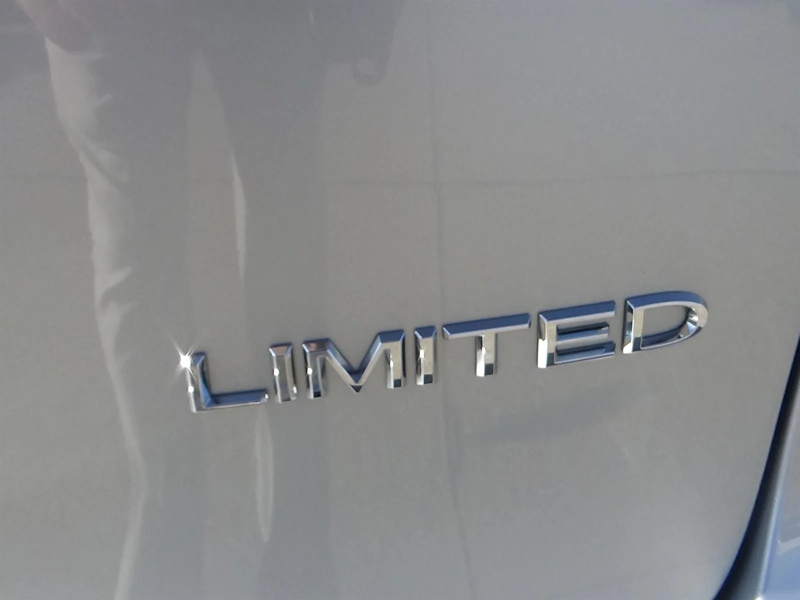 Certified Used 2026 Silver Mist Clear Coat (pse) Chrysler Limited image 10