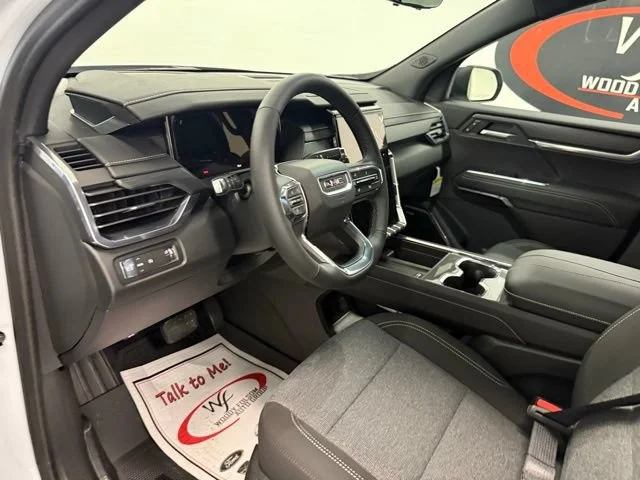 New 2026 Glacier White Tricoat GMC Elevation image 13