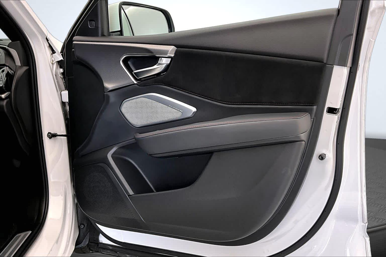 Used 2023 Platinum White Pearl Acura w/A-Spec Package image 24