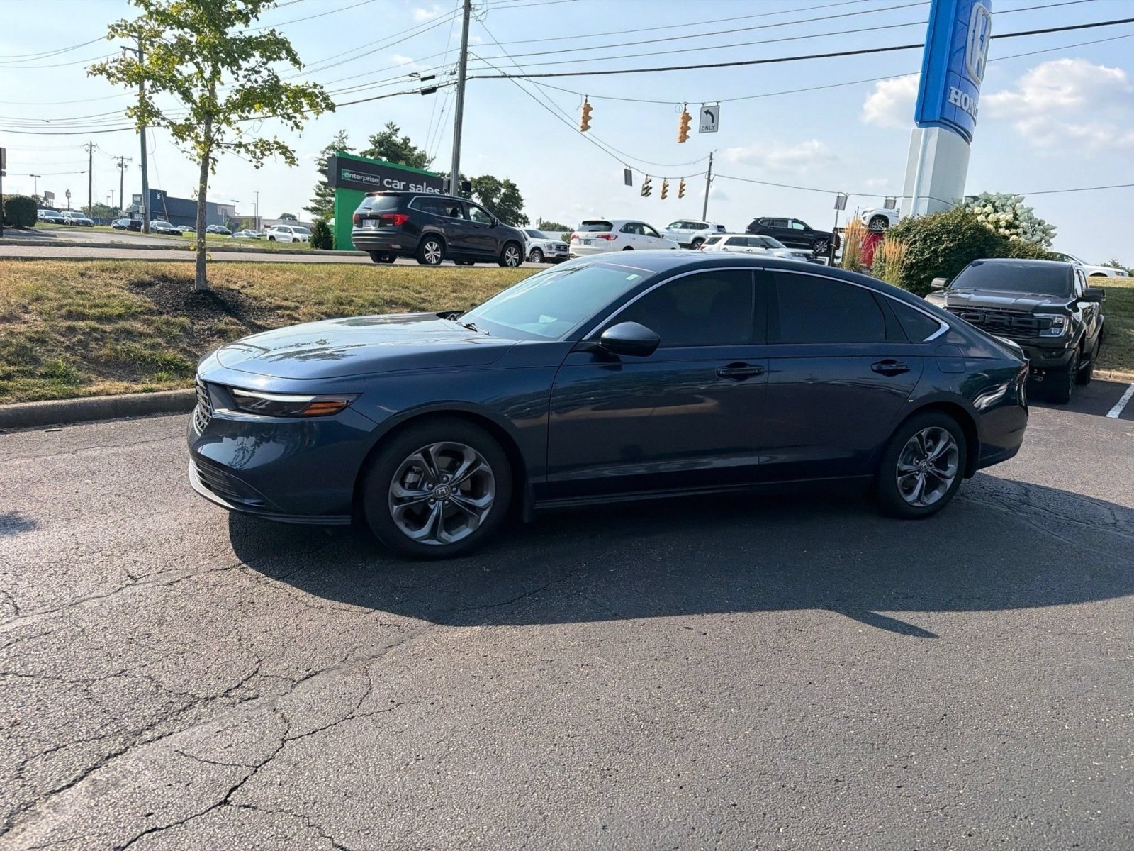 Certified Used 2024 Canyon River Blue Metallic Honda EX image 21