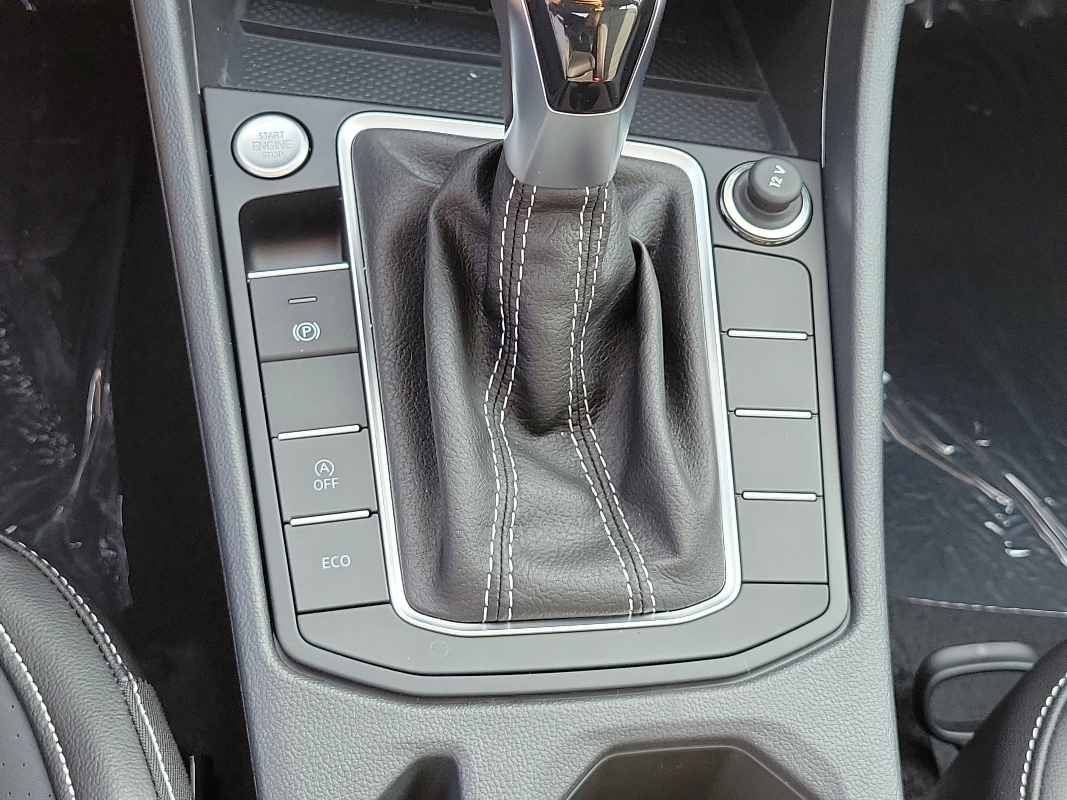 2026 Volkswagen Jetta SE - Photo 30