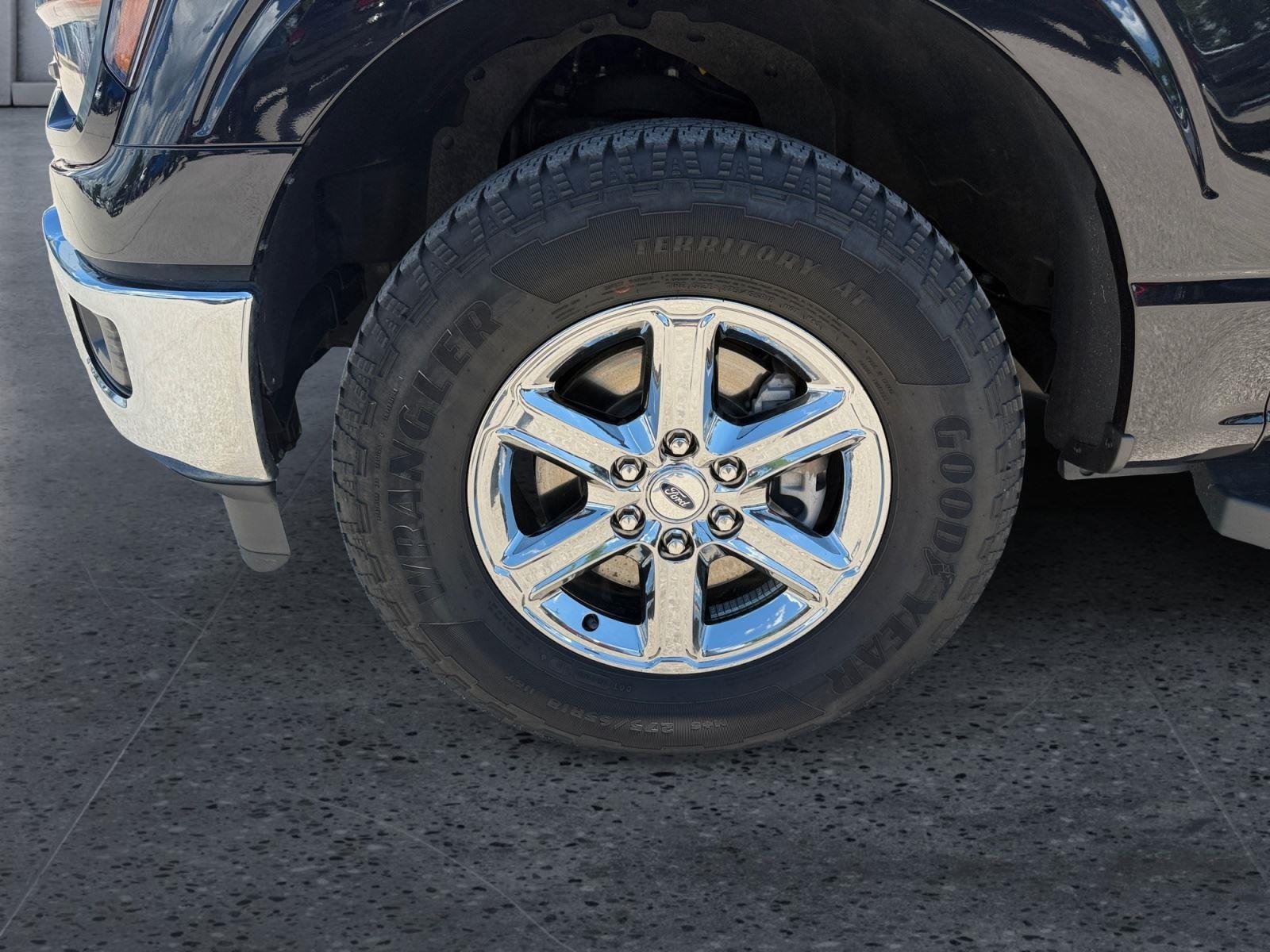Used 2025 Agate Black Ford XLT image 9