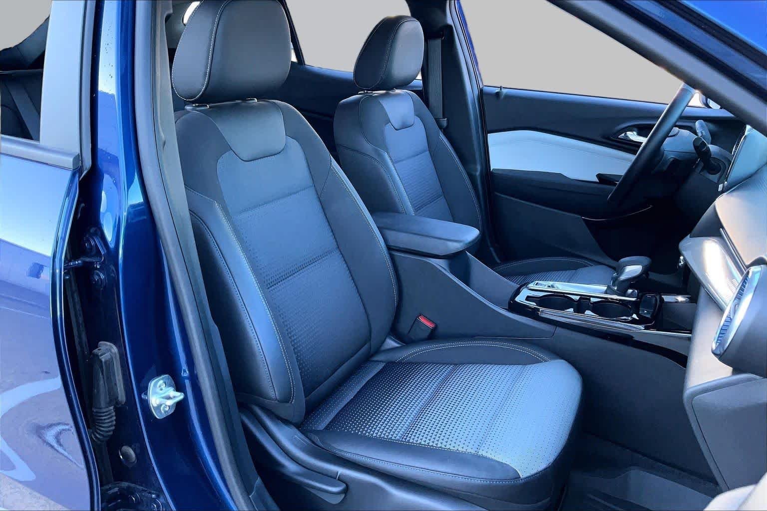 Pre-Owned 2024 Chevrolet Trax LT