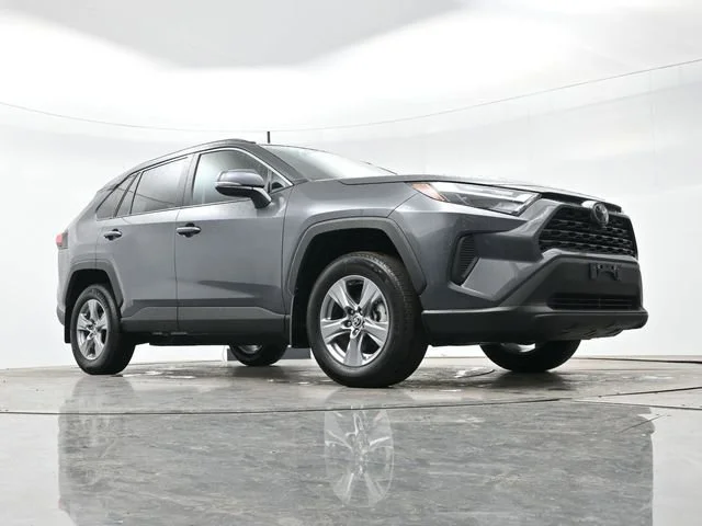 Used 2022 Magnetic Gray Met Toyota XLE image 26