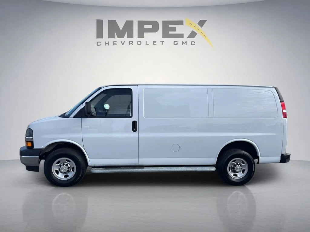 Used 2023 Summit White Chevrolet WT image 2