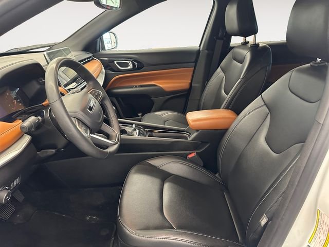 Used 2025 White Jeep Limited image 9