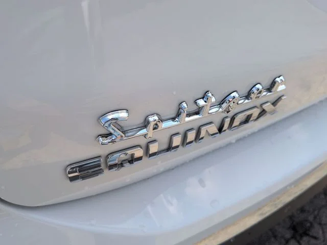 Used 2019 White Chevrolet LT image 32