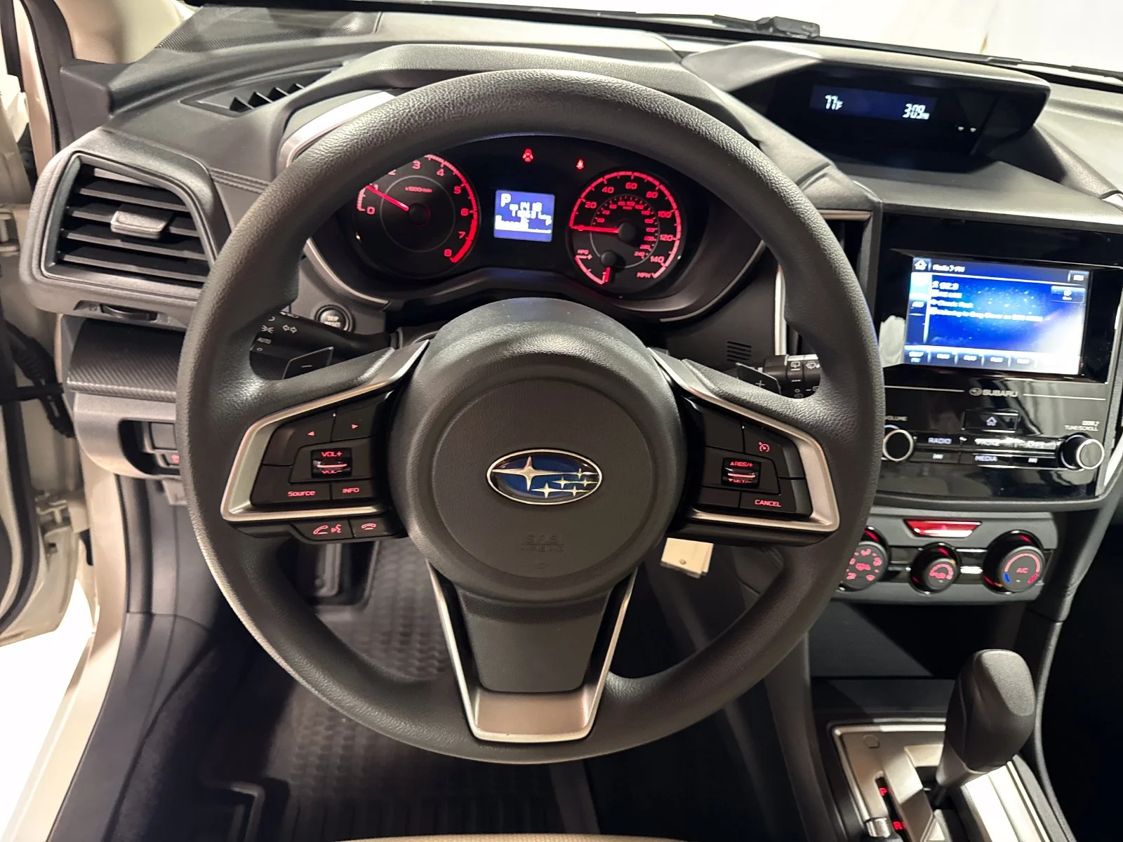 Used 2018 White Subaru 2.0i Premium image 15
