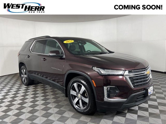 2023 Chevrolet Traverse LT Leather