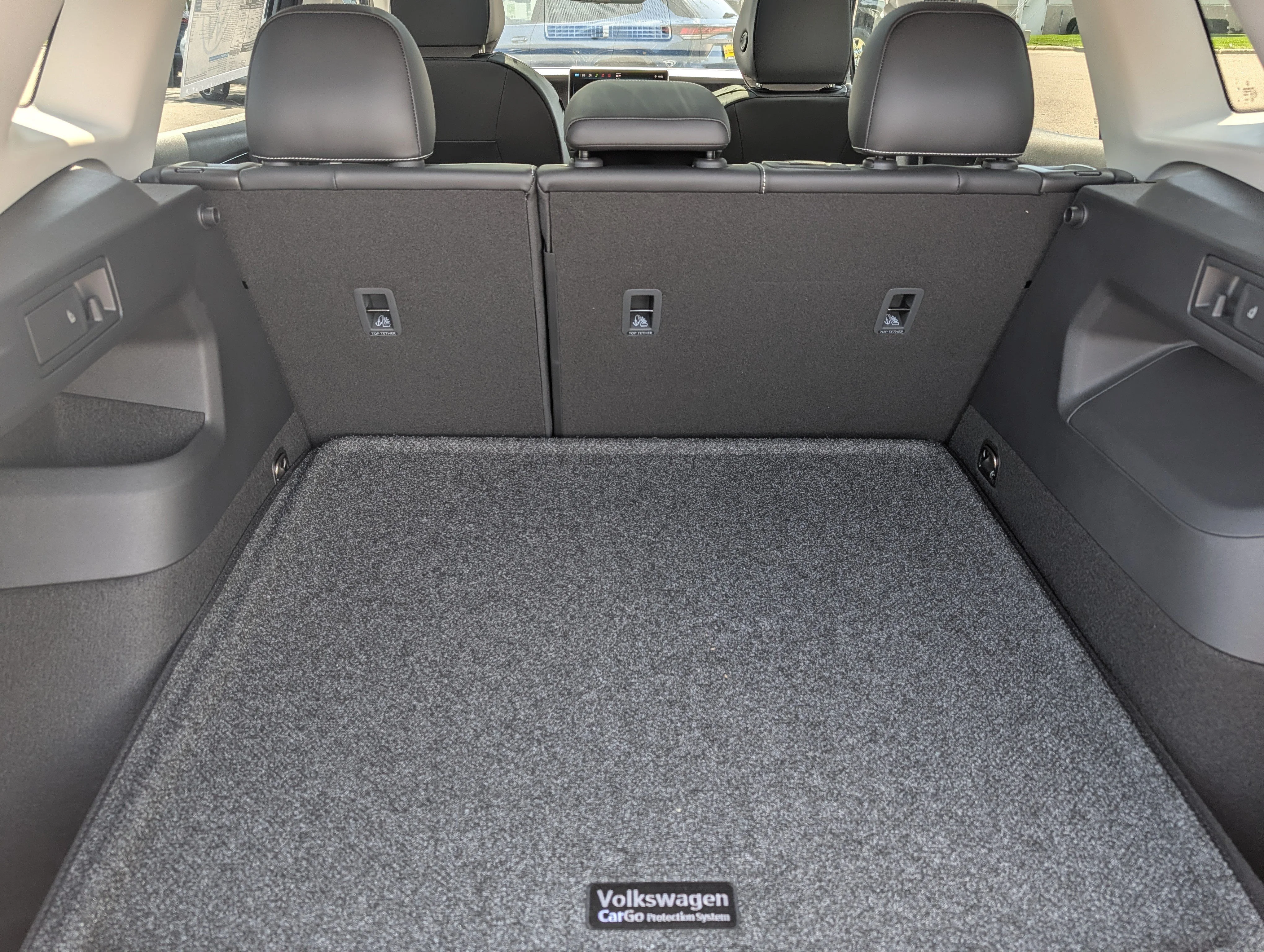 New 2026 Platinum Gray Metallic Volkswagen SE image 6