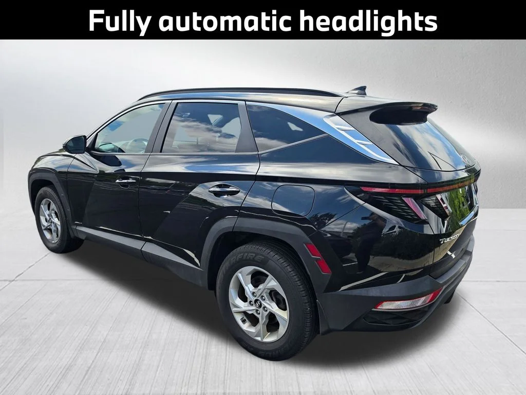 Used 2023 Black Hyundai SEL image 8