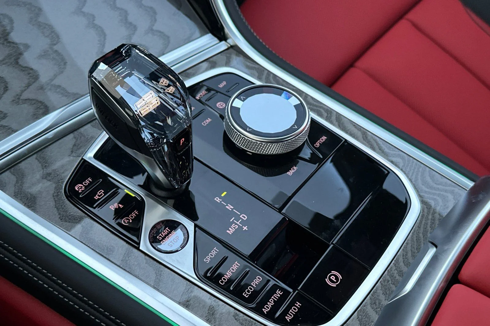 2026 BMW 8 Series 840i - Photo 18