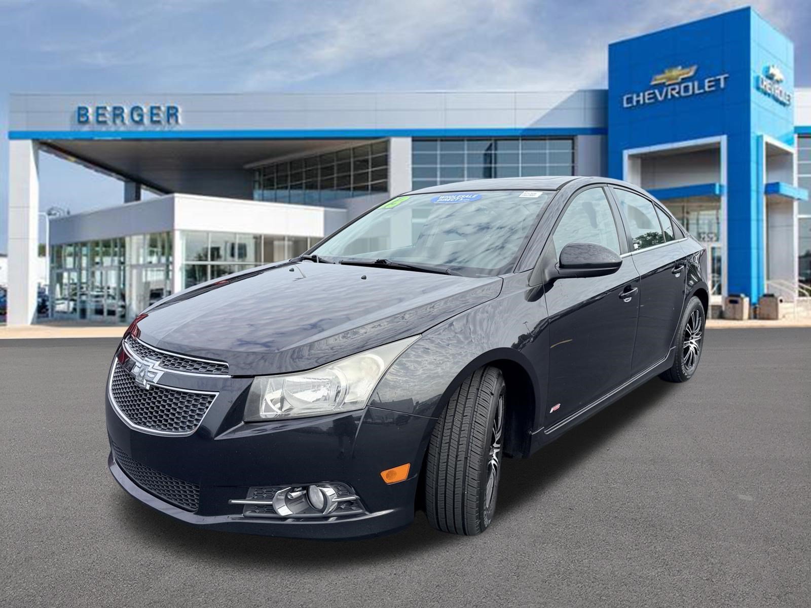 Used 2013 BLACK GRANITE METALLIC Chevrolet 1LT image 3
