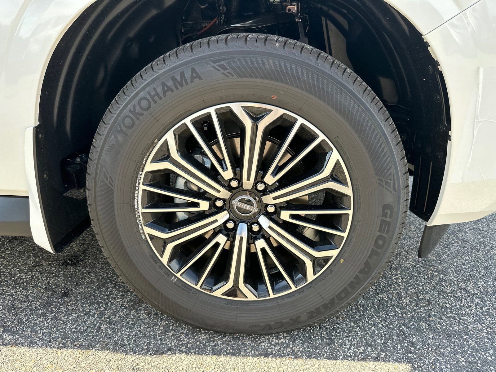 New 2026 White Nissan Platinum image 12